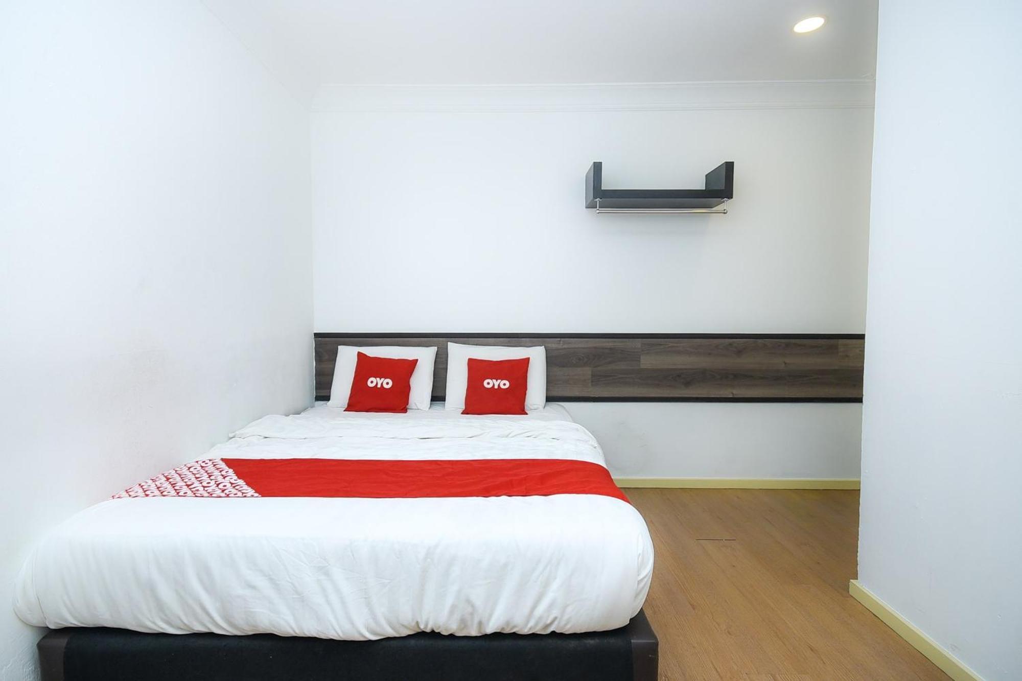 Oyo 90820 River Inn Miri Luaran gambar